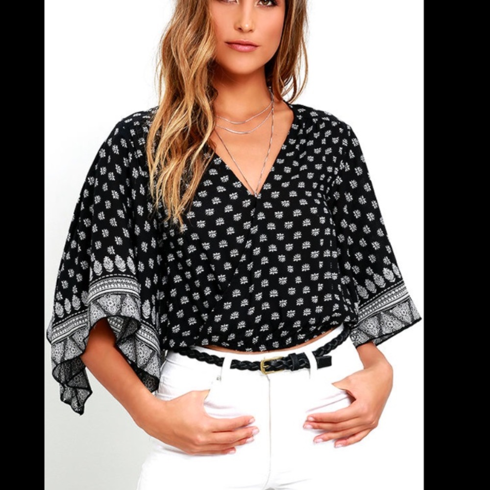 Amuse Society Janae black ivory crop top medium